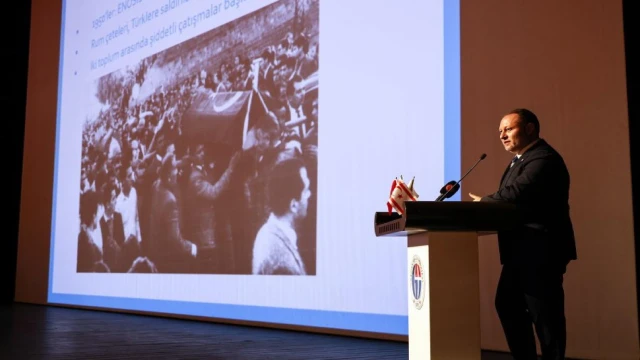 Ziya Öztürkler’den Gaziantep Üniversitesi’nde “Kıbrıs Sorunu ve Mavi Vatan” Vurgusu