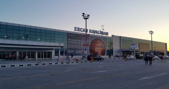 Rus uçaklarına hava sahasını kapatan Rum Kesimi, Ercan’ın dolaylı tanınmasından endişeli