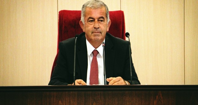 Sennaroğlu Meclis’i toplantıya çağırdı